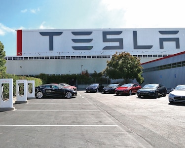 El estado de California acusa a Tesla de segregación racial