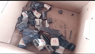 Autoridades reciben 42 armas de fuego y 1,311 municiones a cambio de comida y medicinas
