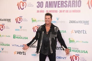 Carlos Vives desvela que Shakira está muy afectada por su separación con Piqué