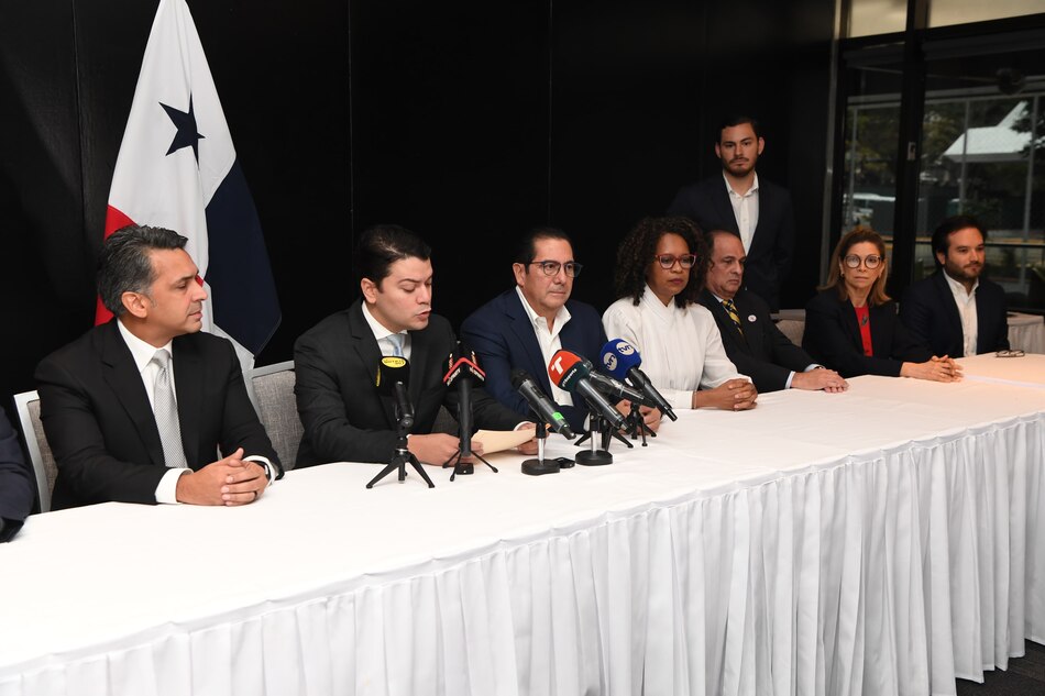 ‘No estaban contentos’: Lombana y el reclamo por teléfono de Washington