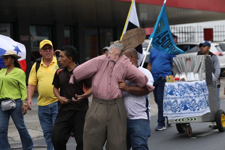 Tercer día de paro docente en Panamá sin acercamientos con el Meduca