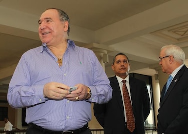 Canciller de Ecuador complacido por advertencia de Panamá a Bucaram