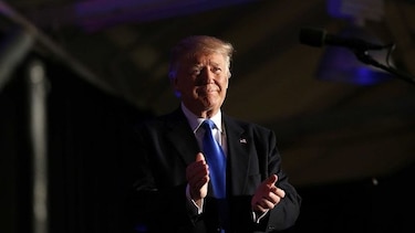 Trump se reúne con jóvenes hispanos en Nueva York