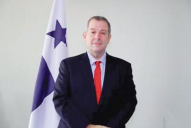 ‘El país debe decidir qué rumbo tomar’, dice Kuzniecky sobre listas