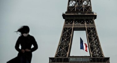 Francia vuelve a confinar por tercera vez París y otras regiones
