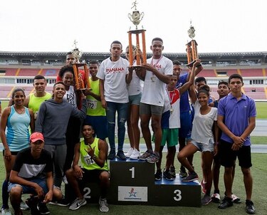 Panamá Centro ganó torneo nacional de atletismo