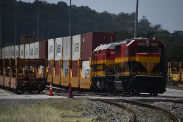Si la Asamblea aprueba derogar contrato entre el Estado y el Ferrocarril; Mulino advierte que lo vetaría