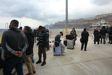 La isla griega de Santorini volvió a registrar dos fuertes terremotos este domingo