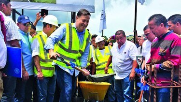 Varela pide a CSS elevar provisión de medicinas