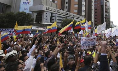 Ecuador definirá en balotaje al sucesor del presidente Rafael Correa