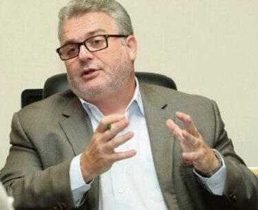 Consenso y docencia para la constituyente