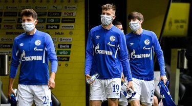 Fútbol y playa en Europa para intentar olvidarse durante un tiempo de la pandemia