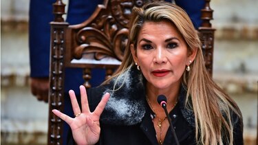 Fiscalía de Bolivia ordena aprehensión de expresidenta Jeanine Áñez y varios de sus ministros