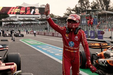 Carlos Sainz vuela y firma la ‘pole’ en México