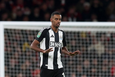 El Liverpool ficha a Isak por 175 millones de dólares