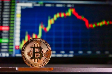 El bitcóin supera los $45,000 y alcanza su nivel más alto desde abril de 2022
