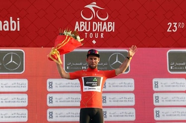 Cavendish se adjudica primera etapa de la Vuelta a Abu Dabi