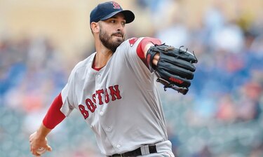 Rick Porcello y Boston derrotan 9-2 a los Mellizos