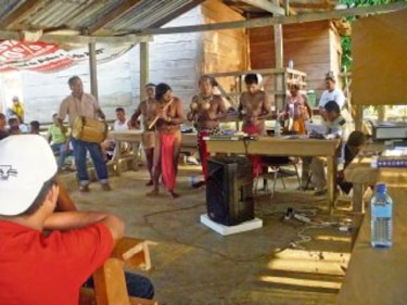 Emberás exigen expulsión de colonos y que Anati titule