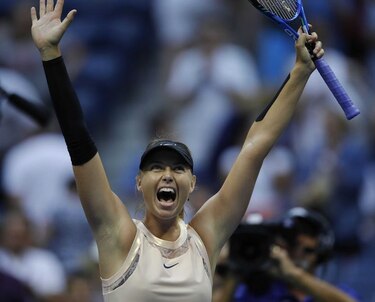 Sharapova, otra vez al máximo para avanzar a tercera ronda