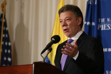 Santos pide ideas para consolidar Alianza Pacífico