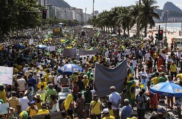 Por todo Brasil, manifestantes exigen impugnar a presidenta Rousseff