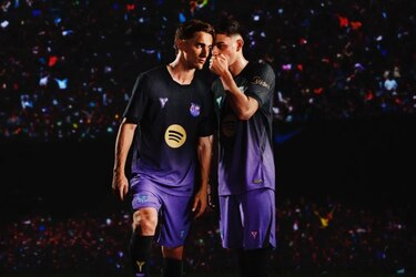 La segunda camiseta del Barça, un homenaje en negro y púrpura a Kobe Bryant