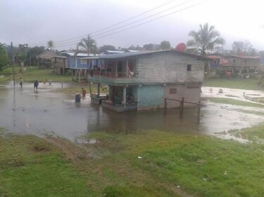 Crecida del río Chucunaque afecta comunidad en comarca Emberá-Wounaan