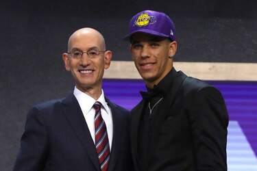 76ers toman a Fultz y Lakers se van con Ball en 'draft' de la NBA
