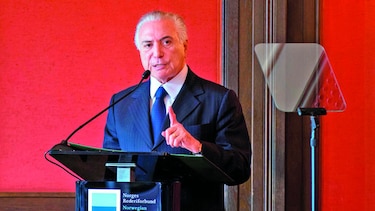 Janot define táctica para imputar a Temer