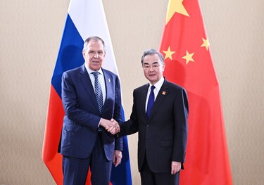 Rusia y China conversan sobre Estados Unidos y el conflicto en Ucrania