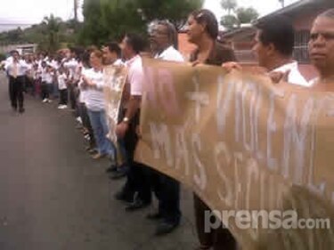 Padres y docentes se unen para pedir seguridad en Torrijos Carter