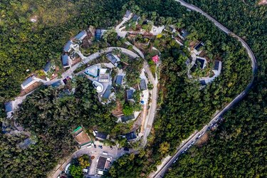 China confina ciudades enteras para frenar la epidemia de coronavirus