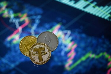 Caída del bitcóin arrastra al mercado de criptomonedas