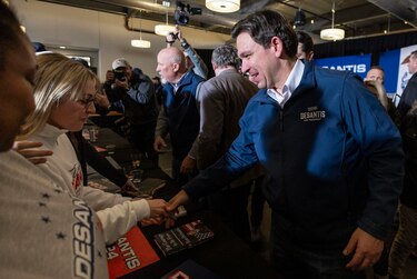 Arrancan los caucus de Iowa, la primera cita de las elecciones presidenciales de Estados Unidos