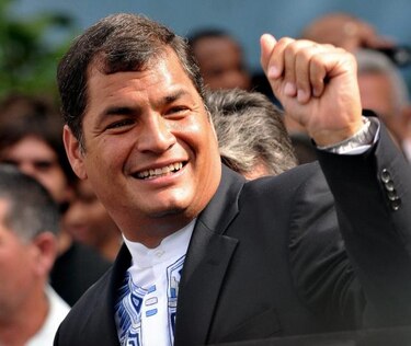 Presidente de Ecuador pide licencia para apoyar campaña electoral oficialista