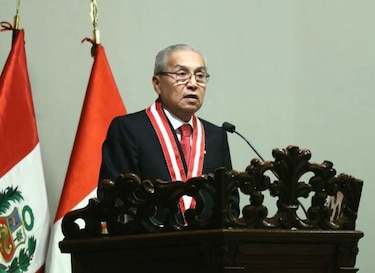 Congreso peruano acepta acusación contra fiscal general por escándalo de audios