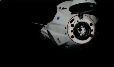 Cápsula de SpaceX se acopla a la Estación Espacial Internacional