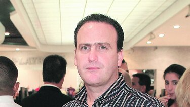 Riccardo Francolini consigna fianza y queda libre
