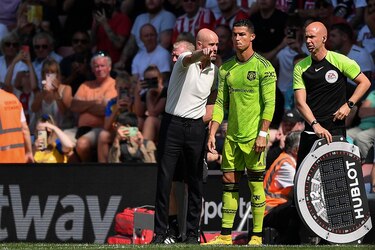 El técnico del Manchester United le levanta el castigo a Cristiano Ronaldo