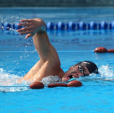 Natación: Edgar Crespo no logra pase a la final en Doha