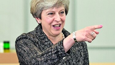 Theresa May no quiere salir sin firmar acuerdo