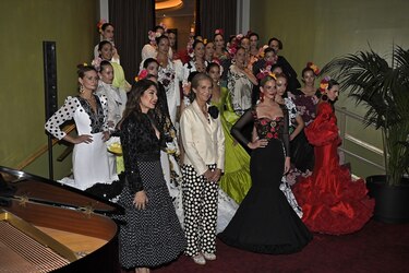 La infanta Elena es premiada por su apoyo a la cultura flamenca