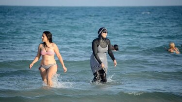 François Hollande, en contra del veto a los burkinis