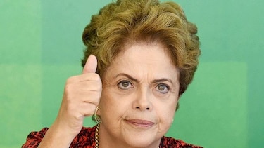 Corte otorga triunfo a Rousseff al redefinir reglas del ‘impeachment’