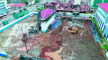 La piscina Adán Gordón  se transforma