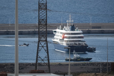 La OMS dice que no sería humano dejar a los pasajeros en el crucero aunque estén sanos