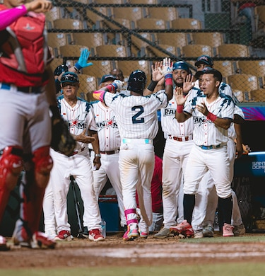Santo Domingo 2026: Panamá vence a Dominicana en la madrugada y jugará por el oro del béisbol