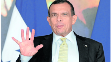 Porfirio Lobo protegió a narcos, según fiscales de EU