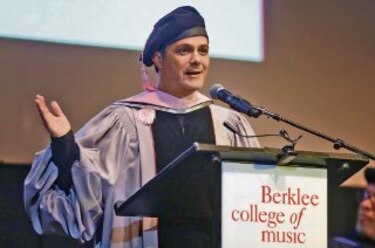 Alejandro Sanz, doctor honoris causa en Berklee